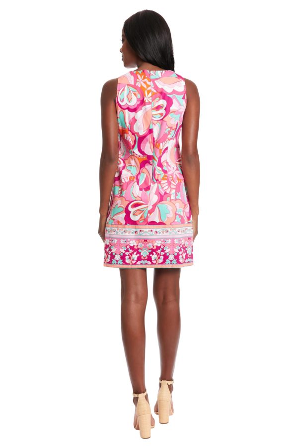 Women's Petite Sleeveless Shift Dress