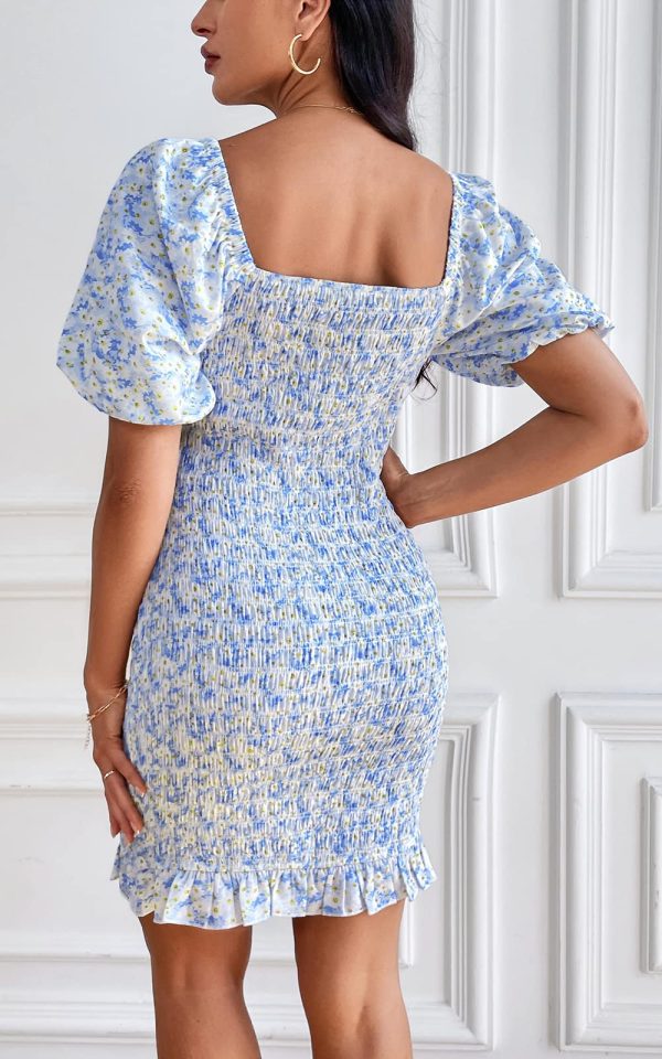 Women's 2025 Summer Floral Puff Sleeve Mini Dress Square Neck Ruffle Hem Bodycon Dresses Smocked Dress Women
