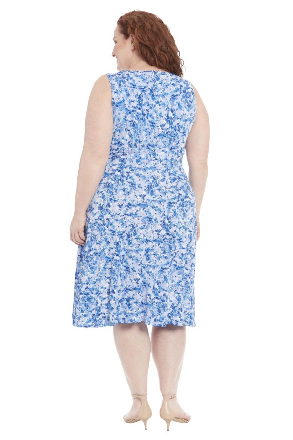 Women's Sleeveless Inset Waist Midi Fit and Flare Dress