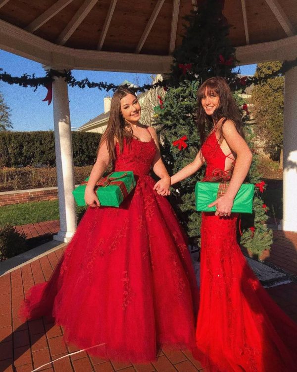Spaghetti Straps Long Prom Dresses 2025 Ball Gown Lace Appliques Tulle Prom Dress with Pockets Wedding Gowns for Women